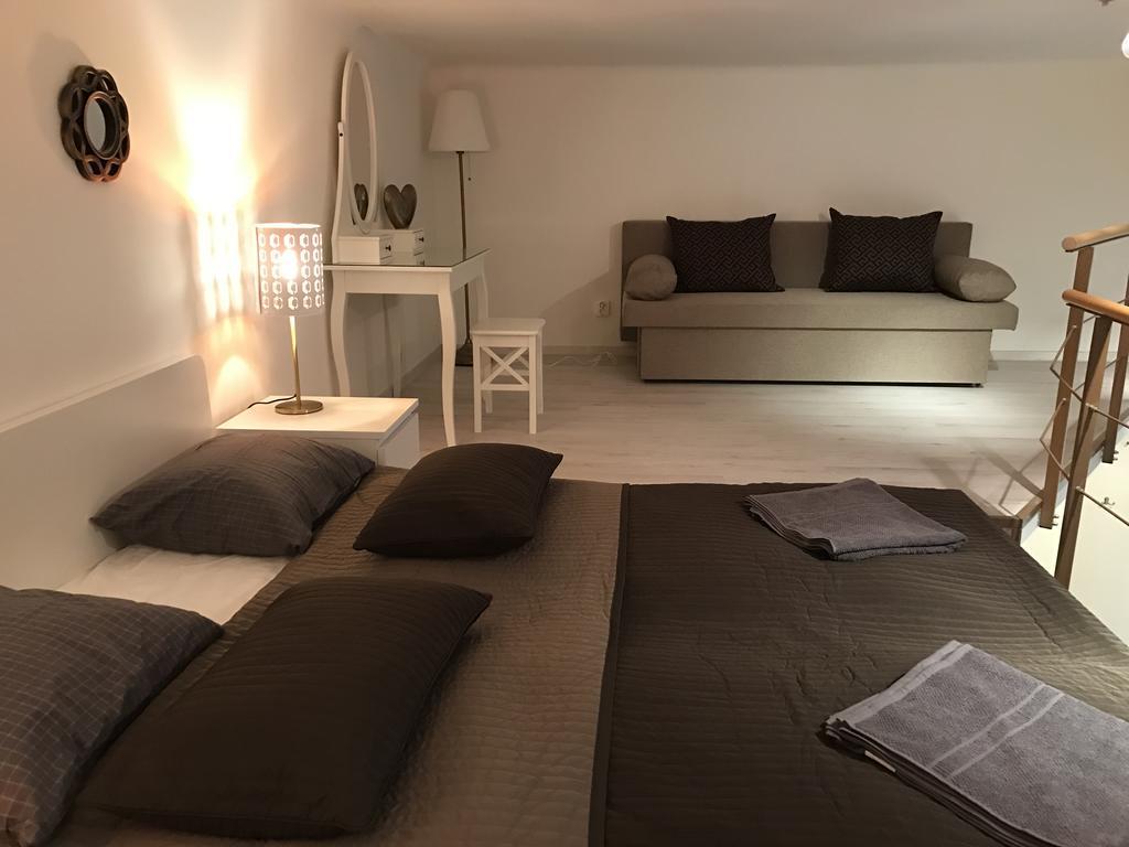 Goldcentral Apartment Gozsdu บูดาเปสต์ ภายนอก รูปภาพ